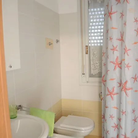 Cozy Flat With Shared Pools And Private Garden