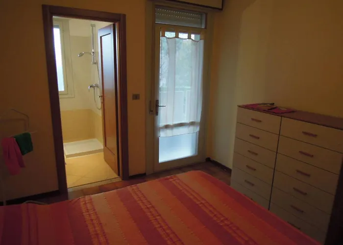 Apartament Cozy Flat With Shared Pools And Private Garden