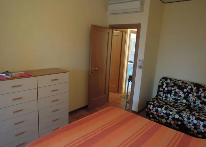 Cozy Flat With Shared Pools And Private Garden Apartament