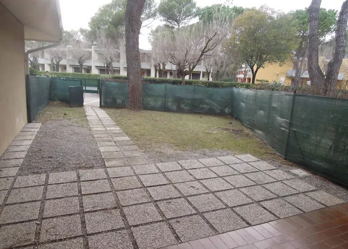 Cozy Flat With Shared Pools And Private Garden Apartament *