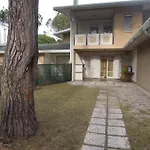 Cozy Flat With Shared Pools And Private Garden * Bibione