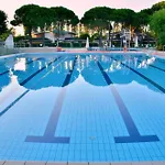 Cozy Flat With Shared Pools And Private Garden * Bibione