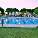 Apartment Cozy Flat With Shared Pools And Private Garden *