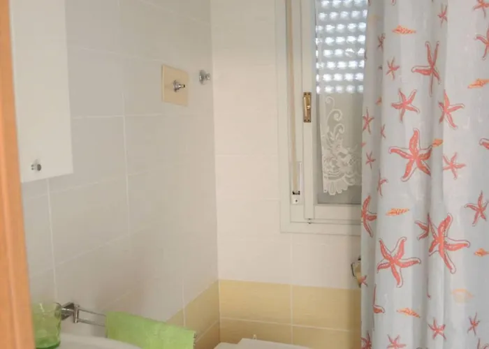 Cozy Flat With Shared Pools And Private Garden