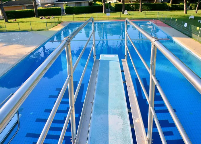 Cozy Flat With Shared Pools And Private Garden Apartment